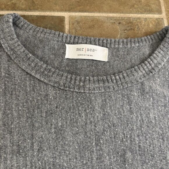 Mer Sea Sweater Women Size OS Catalina Grey Fitted Sleeve Split Side Knit Top - Picture 6 of 7